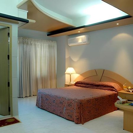 Hotel Tower Inn, Chittagong Esterno foto