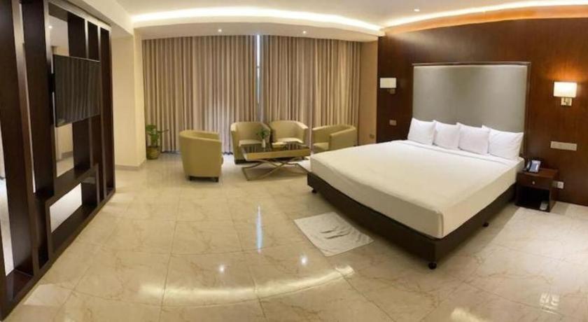 Hotel Tower Inn, Chittagong Esterno foto